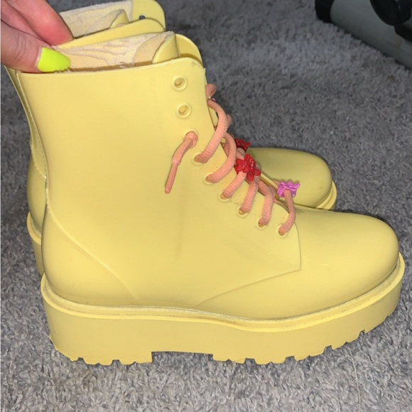 Yellow platform boots - Picture 7 of 7